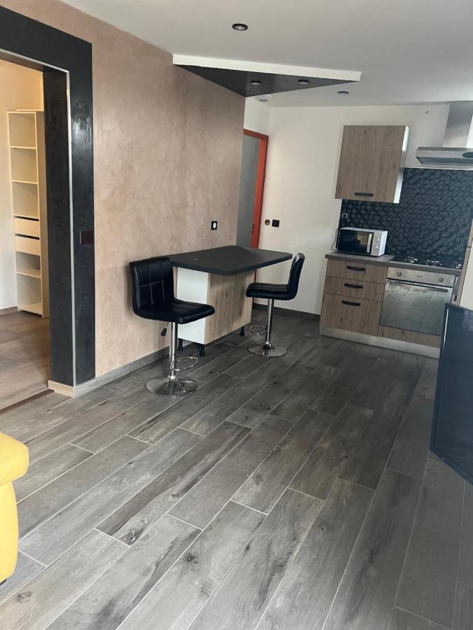 Residence Bord De Loire Euro 6 Decize Eksteriør billede